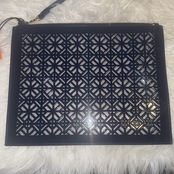 Tory Burch Blue Laser Cut Patent Leather Wristlet Pouch NWT - Picture 4 of 9